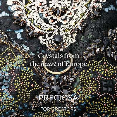 Preciosa® MAXIMA Crystal Fancy Stones Y-PRC-FG15-40010-1