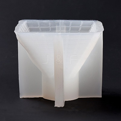 Pyramid Shape DIY Candle Silicone Molds LS-DIY-C032-04-1