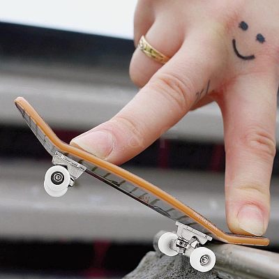 Plastic & Aluminum Alloy Skateboard Bracket Bearing Wheel AJEW-FG0001-76A-1
