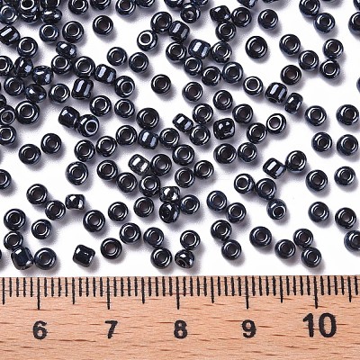 8/0 Glass Seed Beads SEED-A009-3mm-606-1