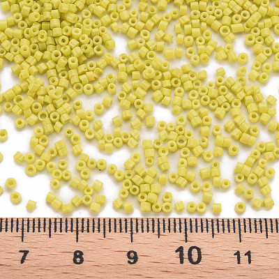 Glass Cylinder Beads SEED-S047-A-006-1