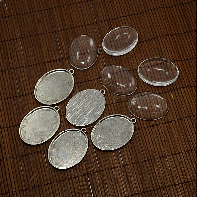 40x30mm Clear Oval Glass Cabochon Cover and Antique Silver Alloy Blank Pendant Cabochon Settings for DIY Portrait Pendant Making DIY-X0154-AS-LF-1
