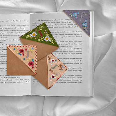 4Pcs 4 Styles Season Theme Non-woven Felt Embroidery Corner Bookmarks FIND-HY0002-47B-1