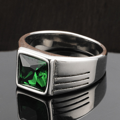 Fashionable 304 Stainless Steel Cubic Zirconia Finger Rings for Men FS-WGE7444-12-1