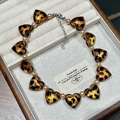 Leopard Print Acrylic Heart and Round Imitation Pearl Beaded Necklaces FS-WG140B1-01-1