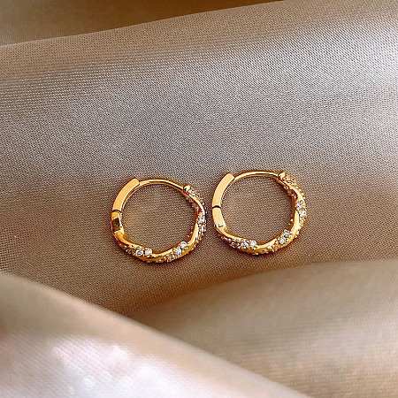 Twist Ring Alloy Crystal Rhinestone Hoop Earrings FS-WGBE8B9-01-1