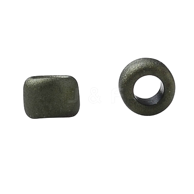 TOHO Round Seed Beads SEED-JPTR15-0617-1
