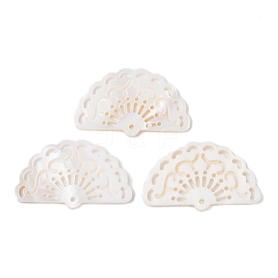 Natural White Shell Carved Pendants SSHEL-C012-08-1
