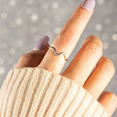Wave Shaped Brass Micro Pave Clear Cubic Zirconia Finger Rings FS-WG385C2-05-1