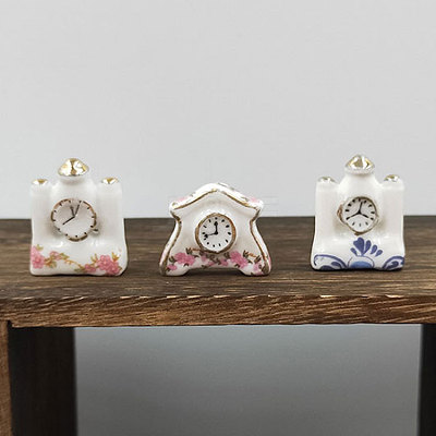 Porcelain Miniature Clock Ornaments PORC-PW0001-070-1
