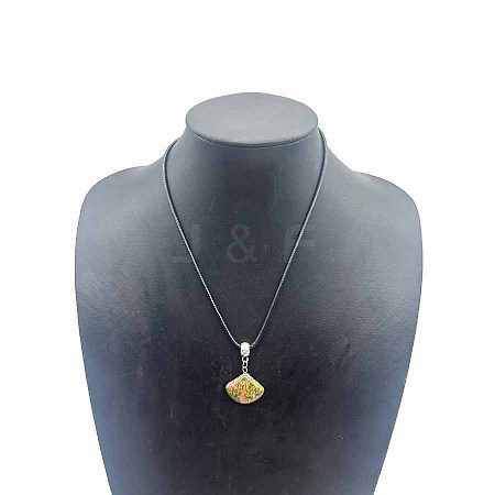 Natural Unakite Fan-Shaped Pendant Necklaces VA7169-10-1