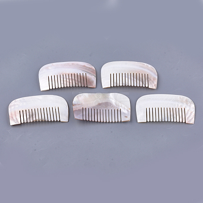 Freshwater Shell Combs SSHEL-S258-64-1