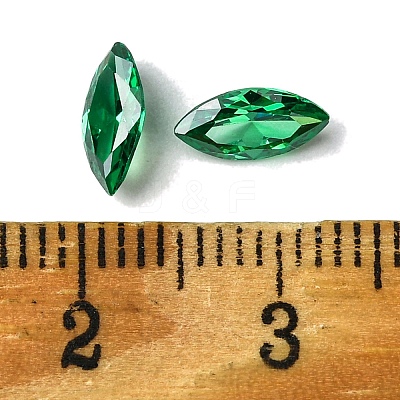 Cubic Zirconia Cabochons ZIRC-P116-02B-02-1