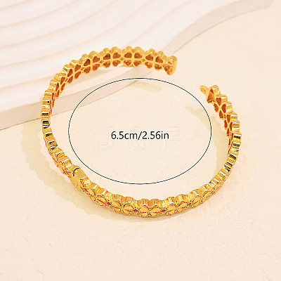 Vintage Brass Carved Four-Leaf Clover Hinged Cuff Bangles for Women BK9930-1