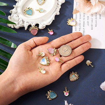 16Pcs 8 Styles Resin Pendants RESI-TA0002-14-1