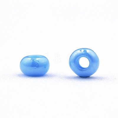 8/0 Czech Opaque Glass Seed Beads SEED-N004-003A-17-1
